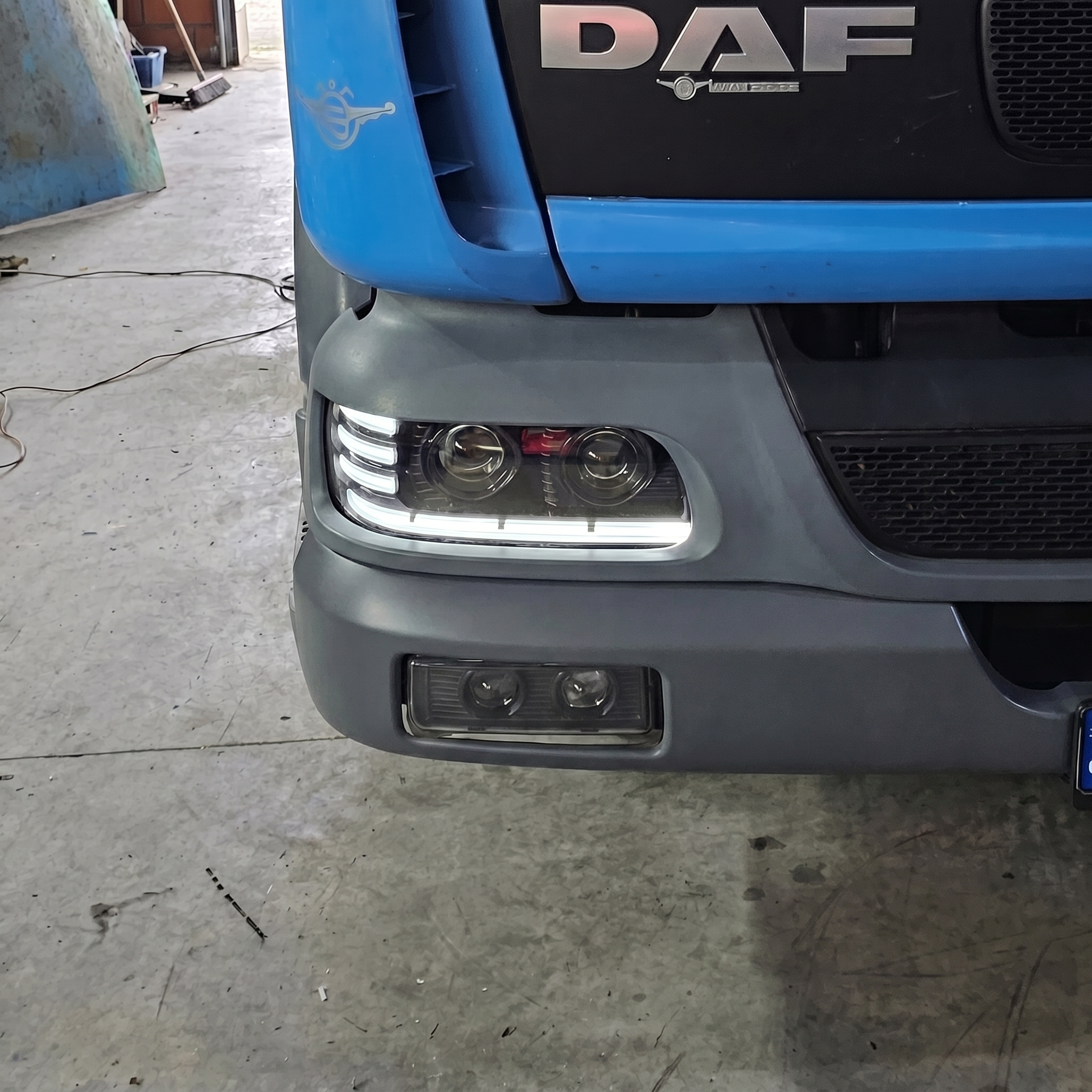 DAF XF 105 LED Headlights
