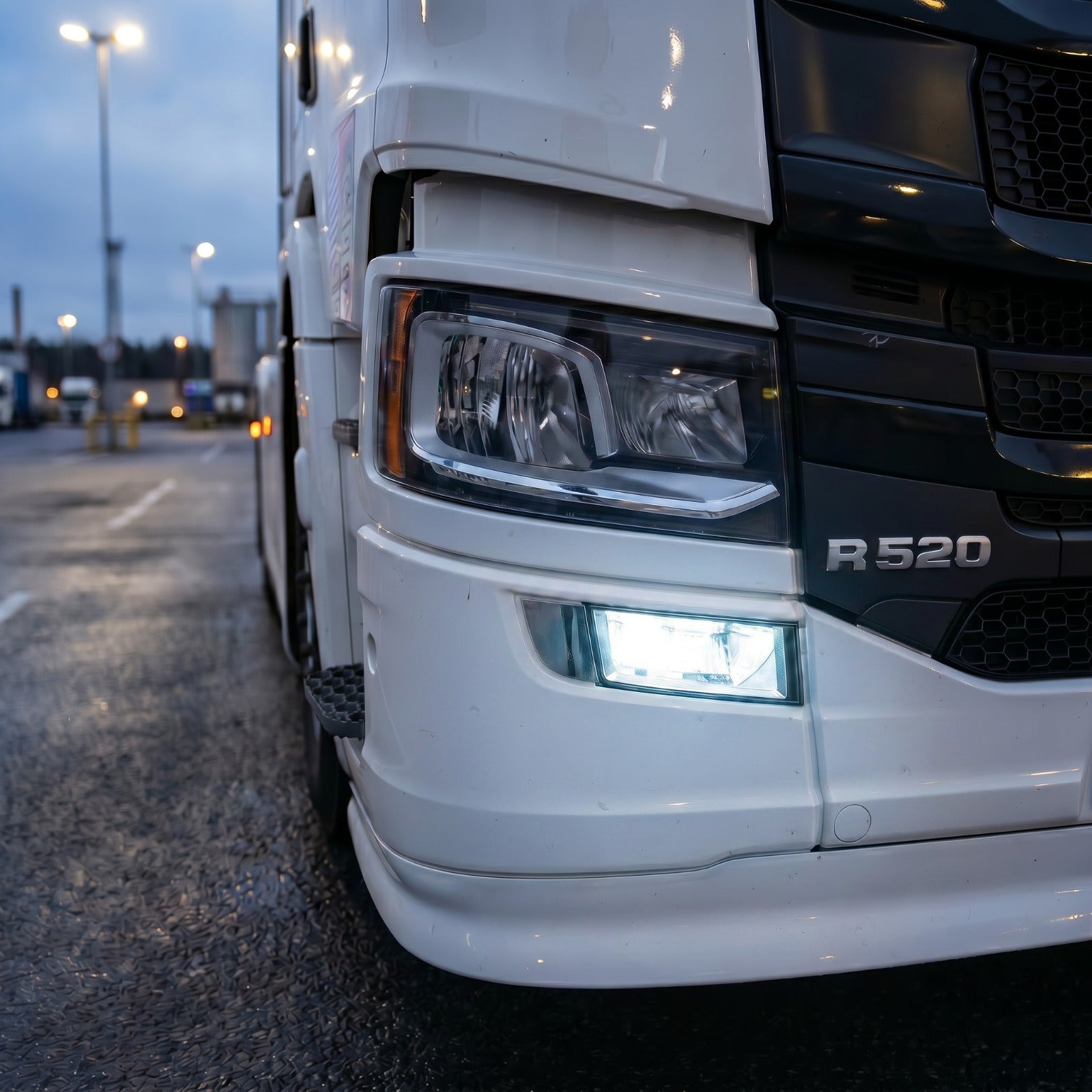 Scania Next-Gen Dual Colour Fog Lights (2016-2022)