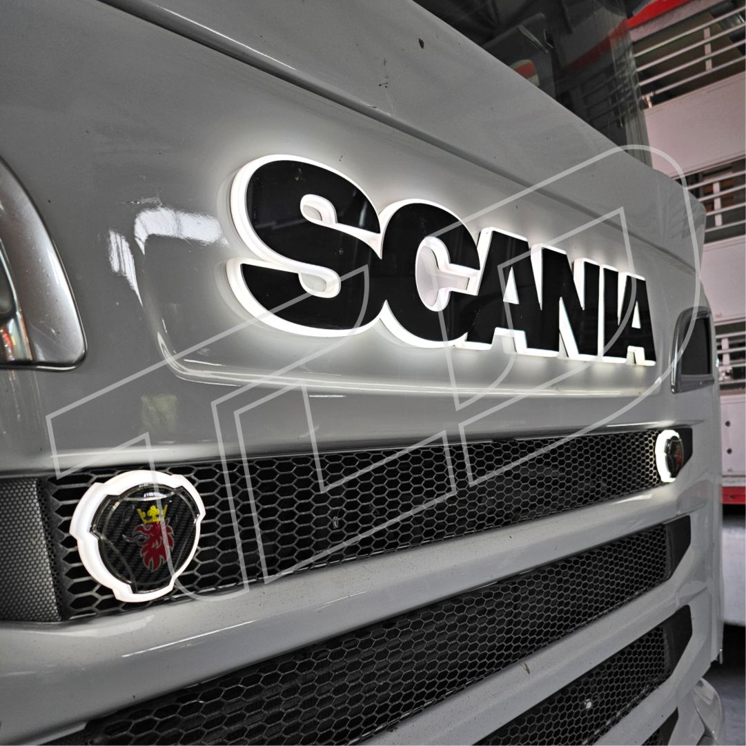 Illuminated Grill Emblem – Frosted LED Base