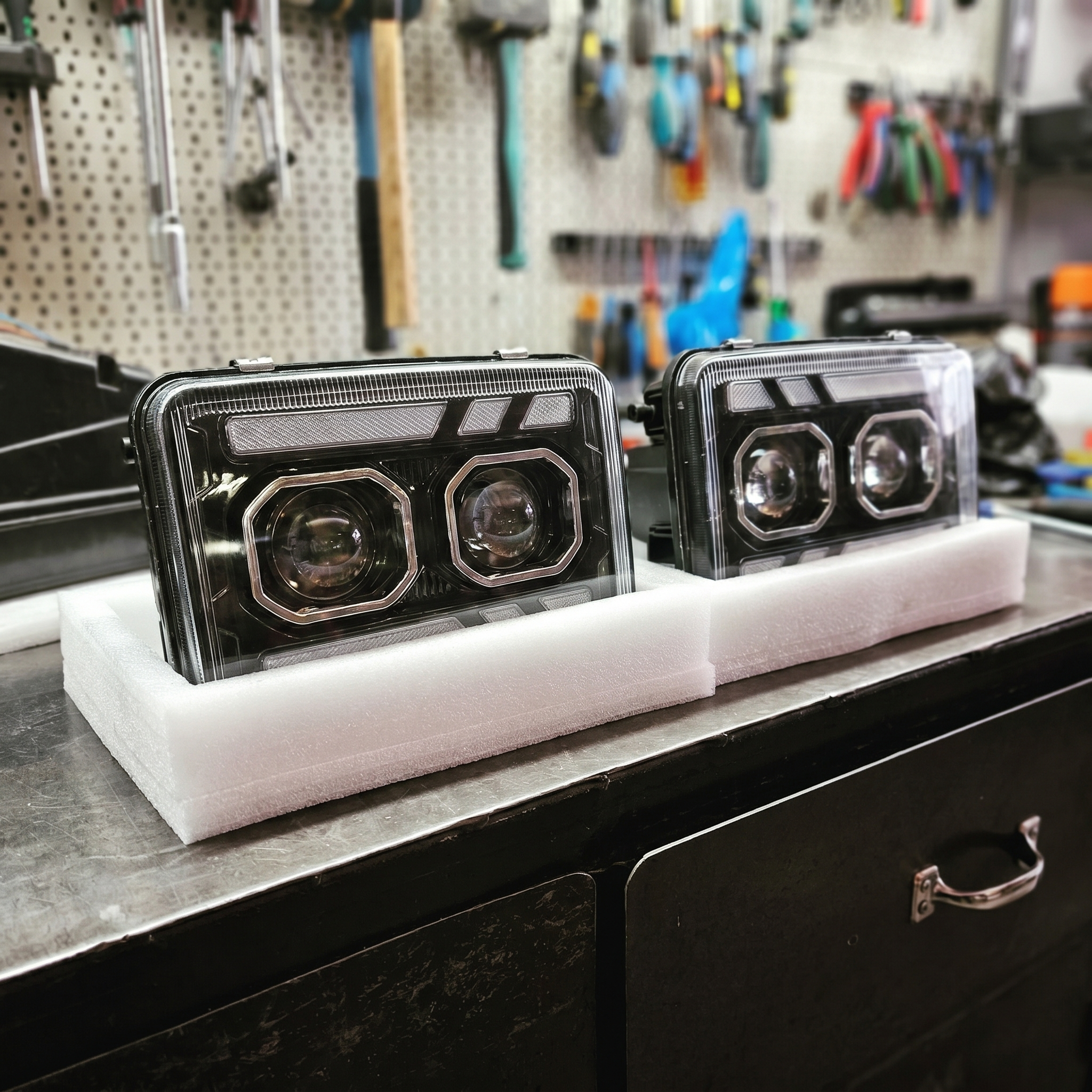 Volvo FH1/FM1 LED Headlights