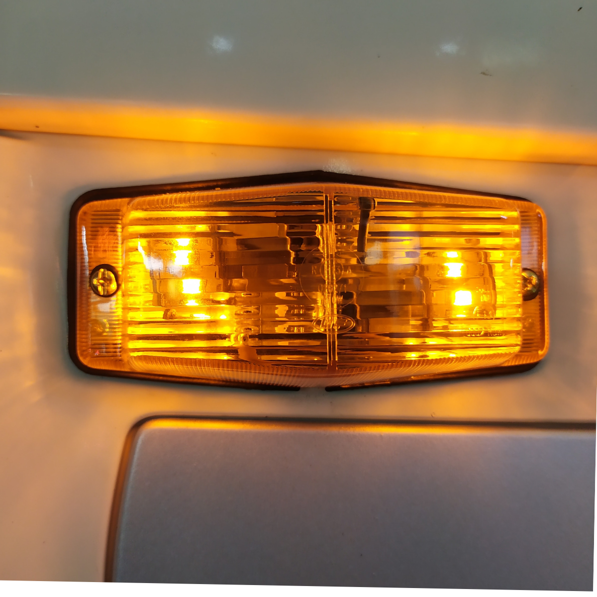 Omnius LED Double Burner (Amber)