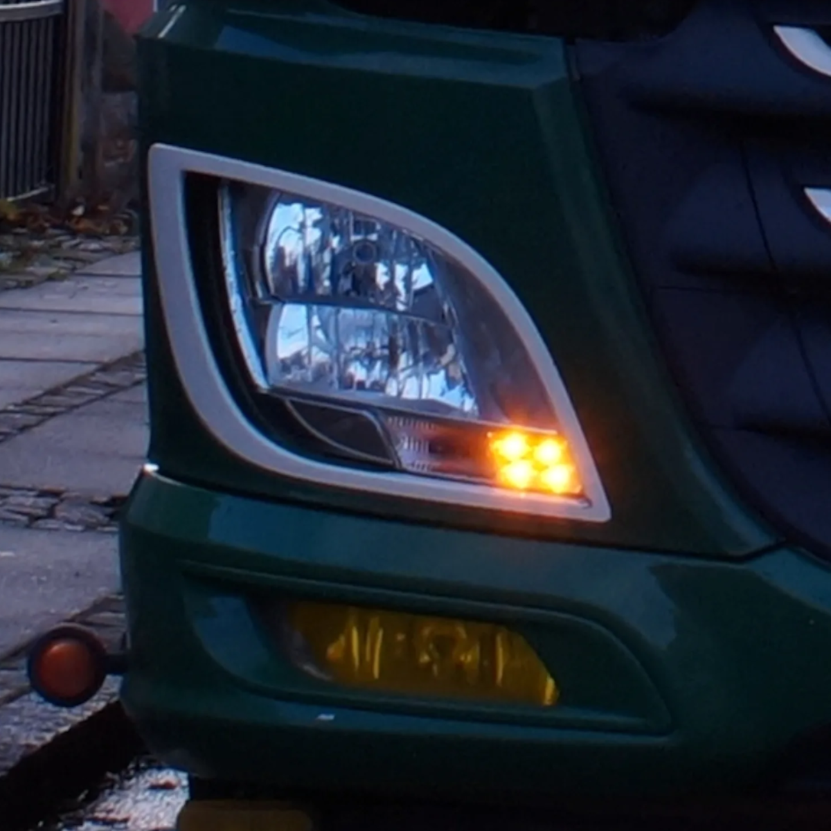 DRL Conversion Kit - DAF XF/CF (Amber | 2017+)