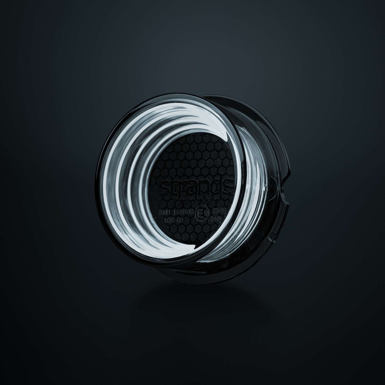 [STRANDS] FOR9T GEO WHITE POSITION LIGHT