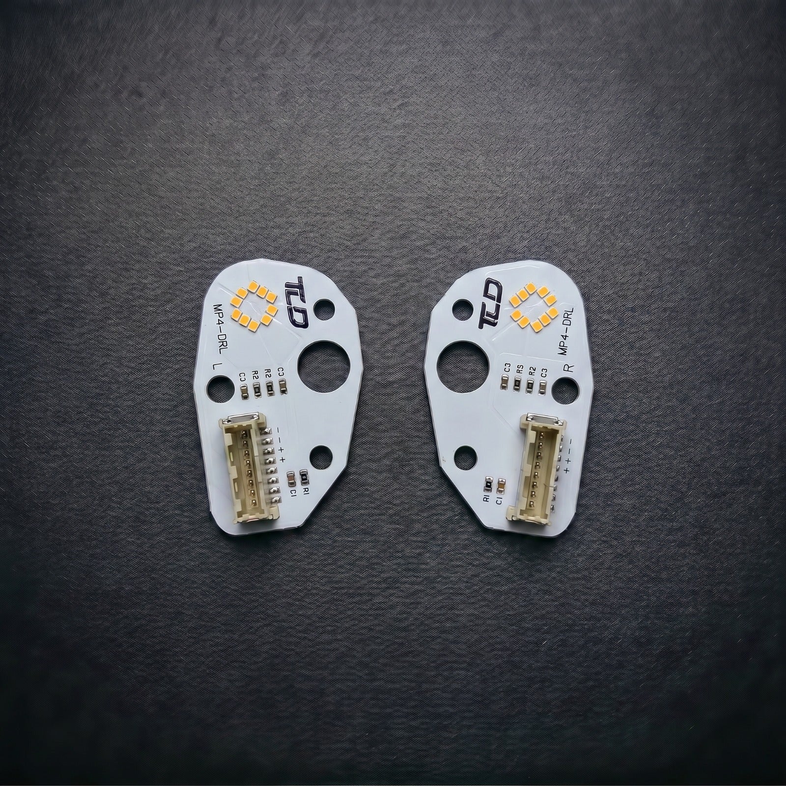 Mercedes Actros MP4 DRL Conversion Kit (Amber)