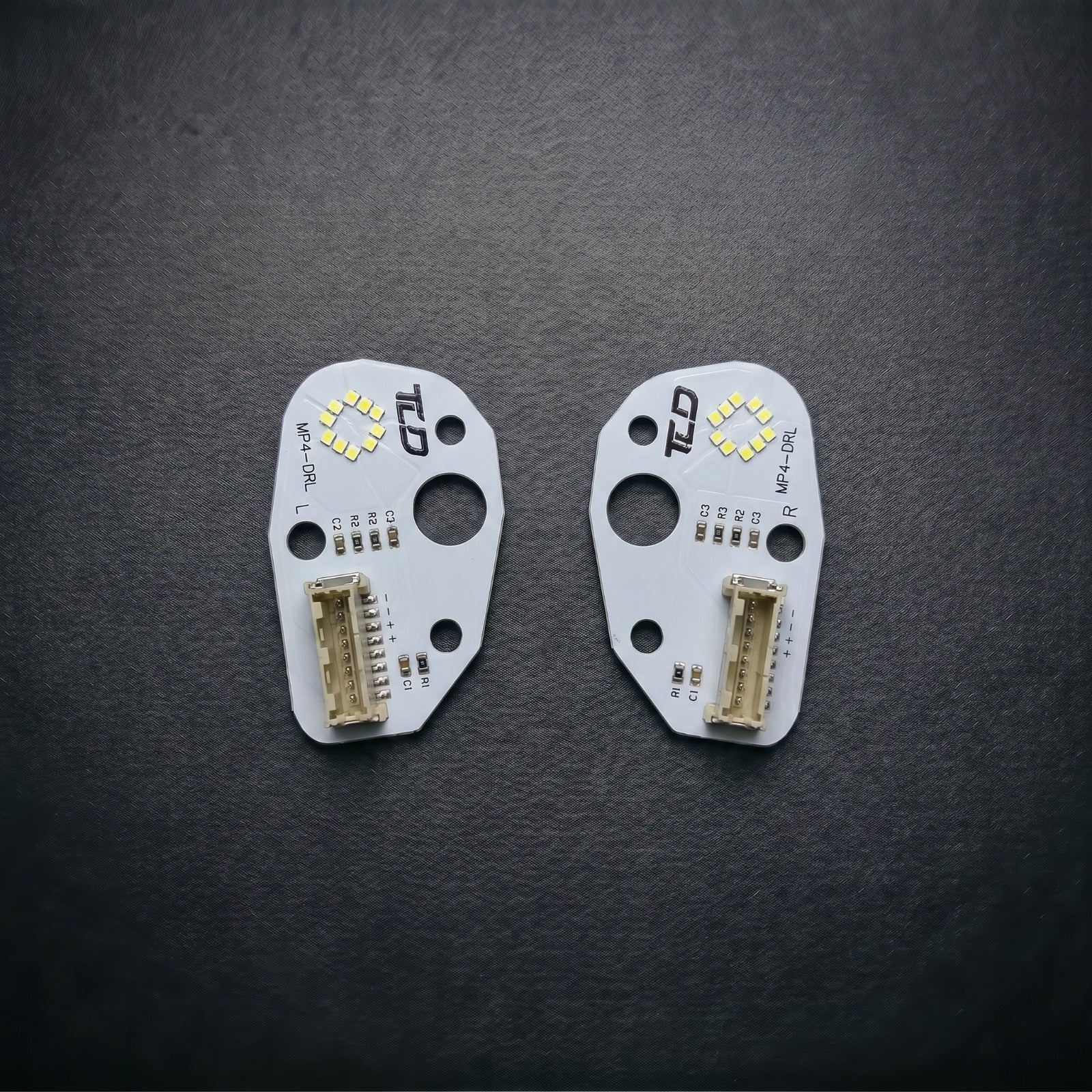 Mercedes Actros MP4 DRL Conversion Kit (White)