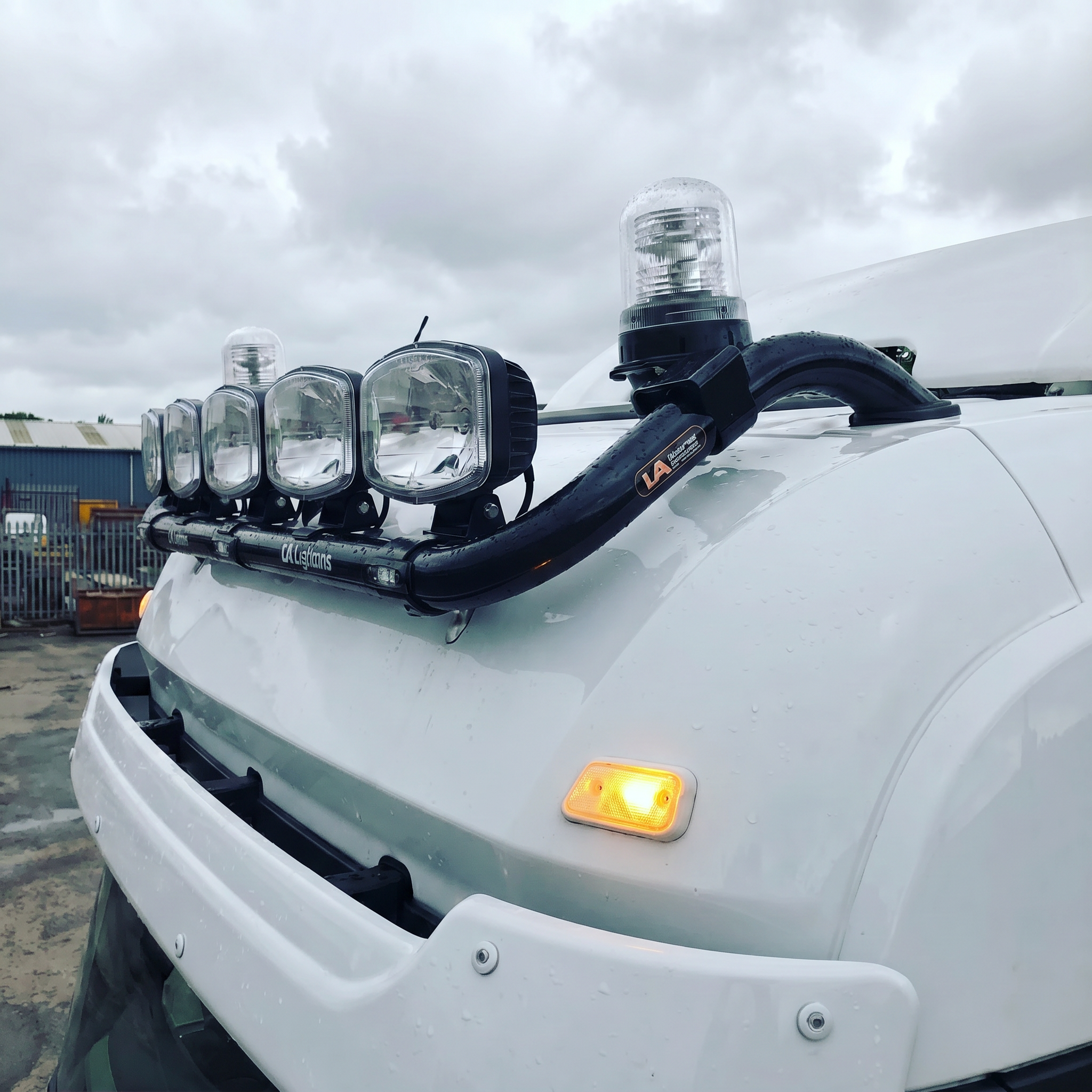 Mercedes Actros MP4 Dual Colour Top Lamp
