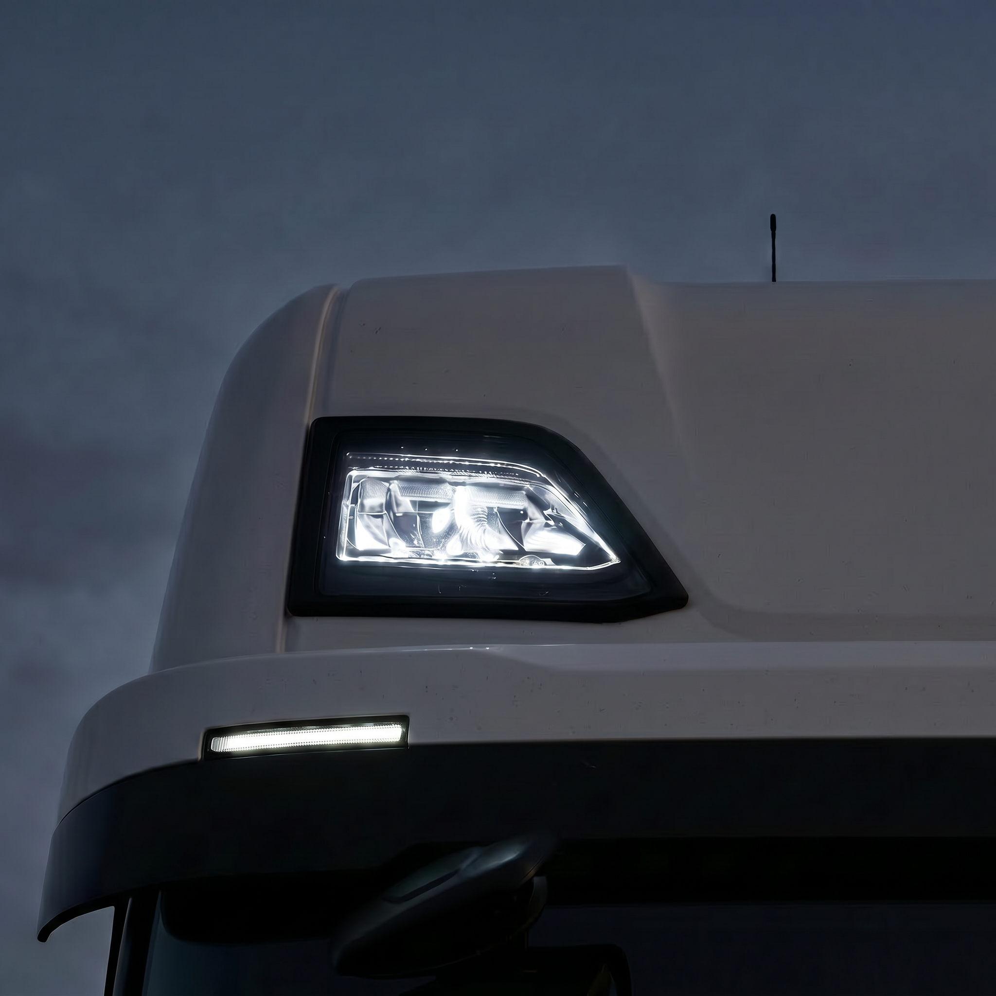 Scania Next-Gen Dual Color Position Lights Top High-Beam (2023+)
